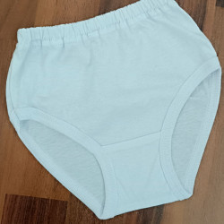 Труси білі на дівчинку